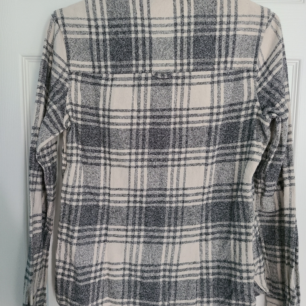 Plaid Buttonup - Picture 2 of 2